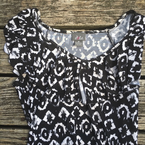 Dots | Black & White Ruffled Cap Sleeve Blouse - Picture 3 of 7